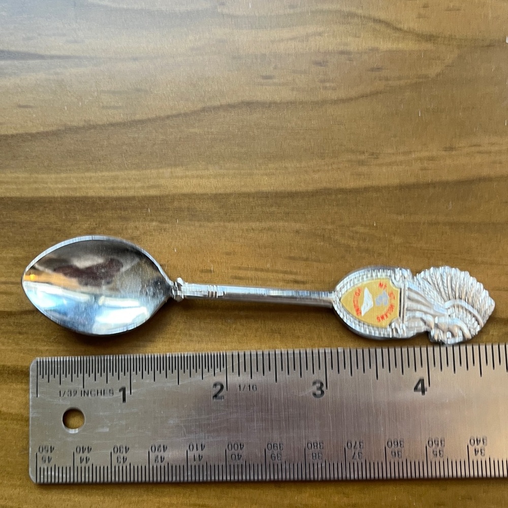 Mt. St. Helens souvenir spoon - Mt. St. Helens Oregon erupts